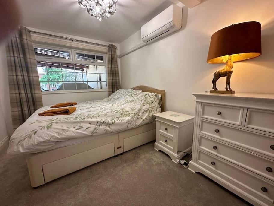 Thee Olde Cow Shed Cottingham, Central Location, 500 Meters From Cottingham Train Station, Close To Hull & Beverly, Free Parking & Wi-Fi , Entire Detached Property Екстер'єр фото